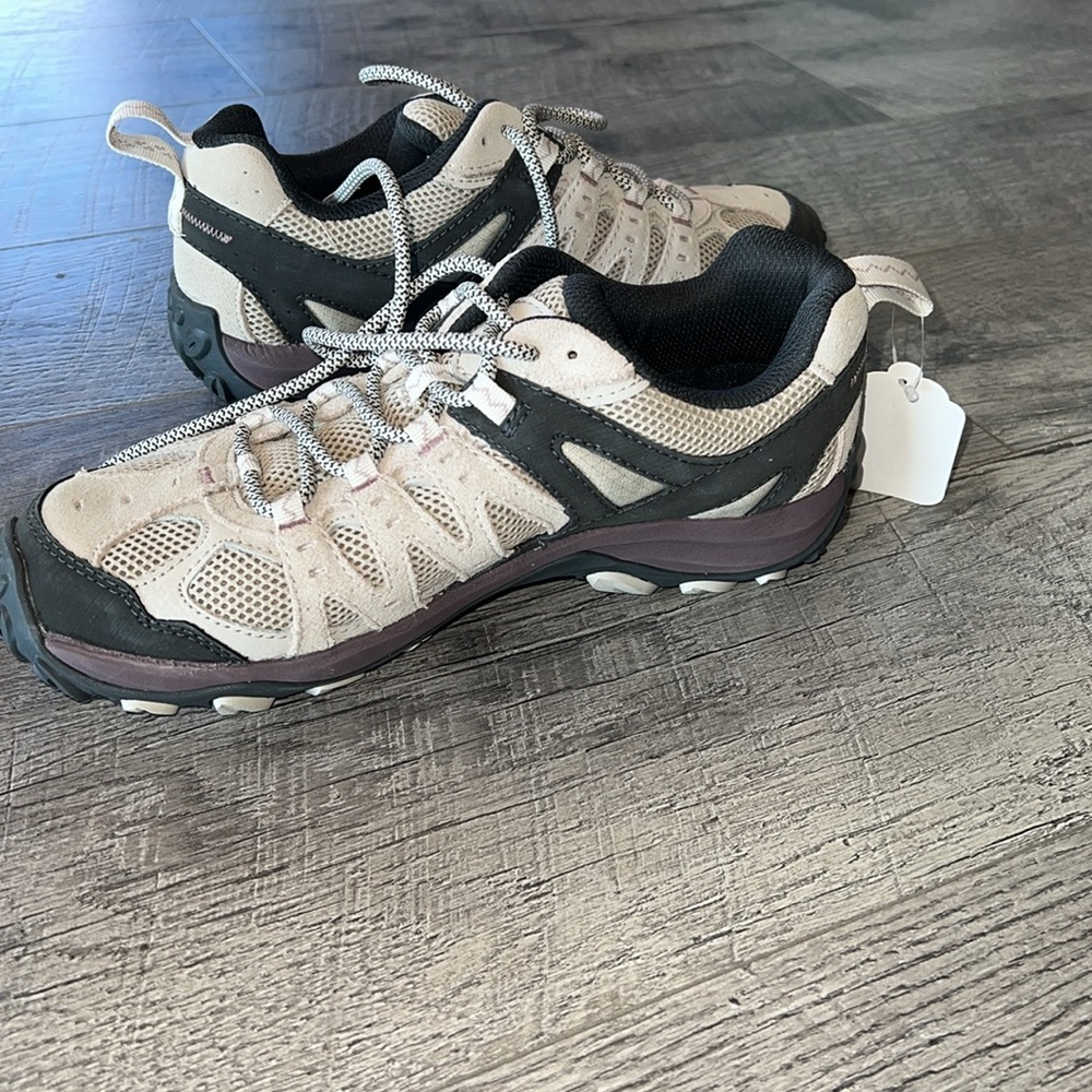 NWT MERRELL Women’s low hiker - Picture 5 of 6